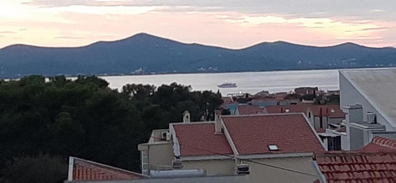 Appartamento Dani Zara Esterno foto