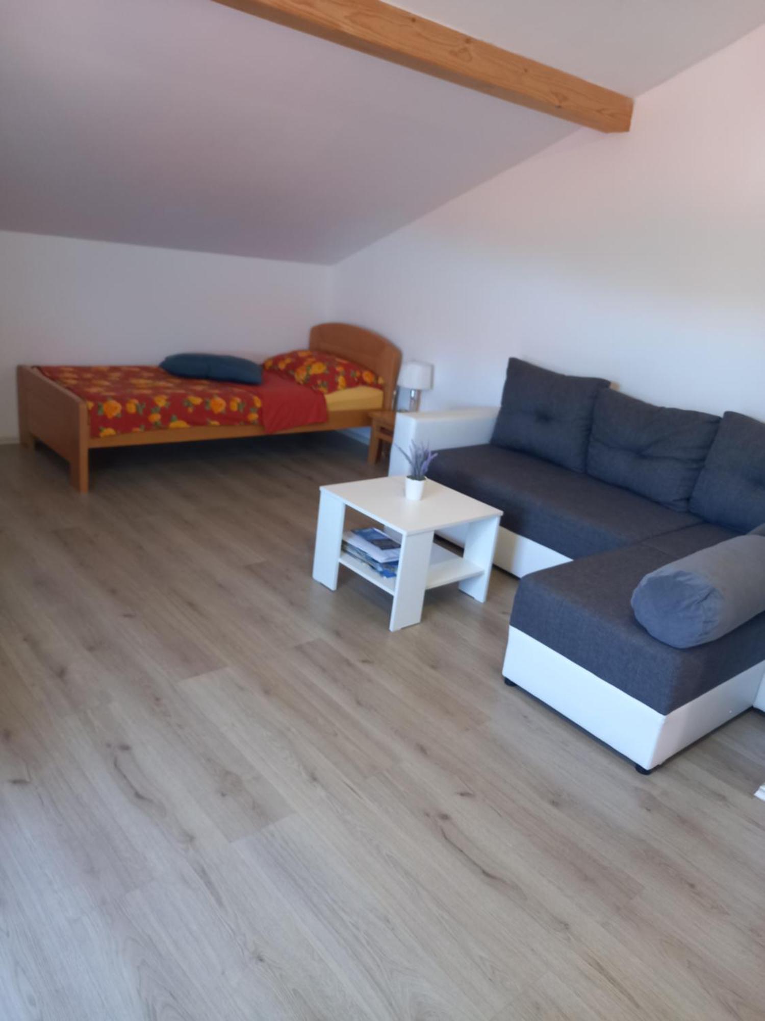 Appartamento Dani Zara Esterno foto