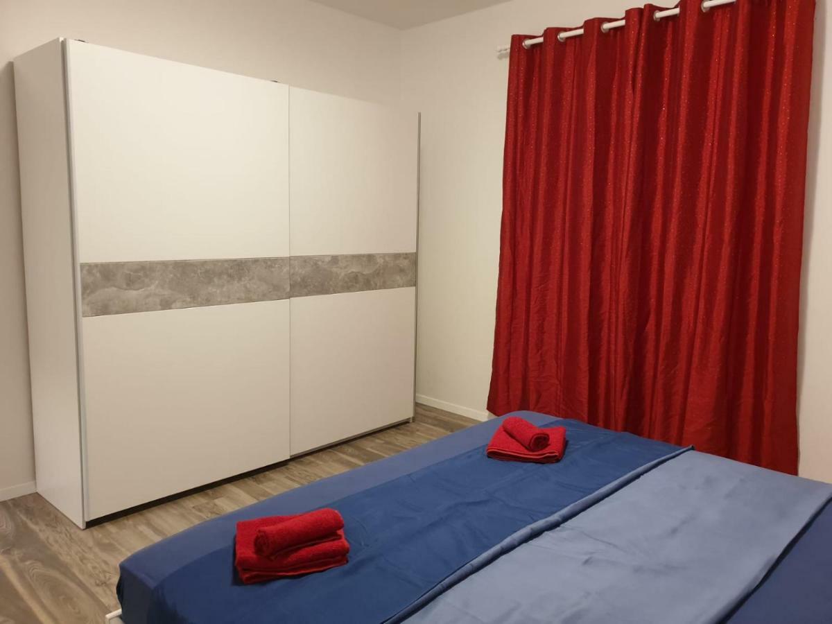 Appartamento Dani Zara Esterno foto